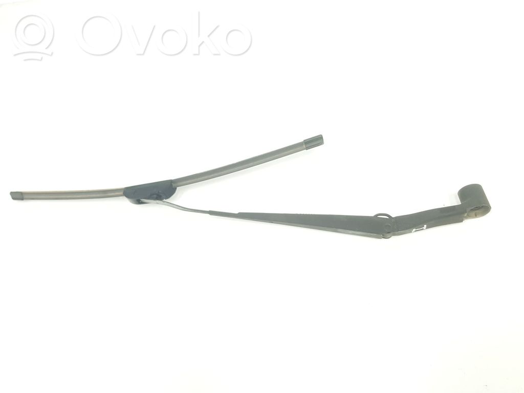 Ramię wycieraczki szyby przedniej / czołowej   8250A094,8250A094
