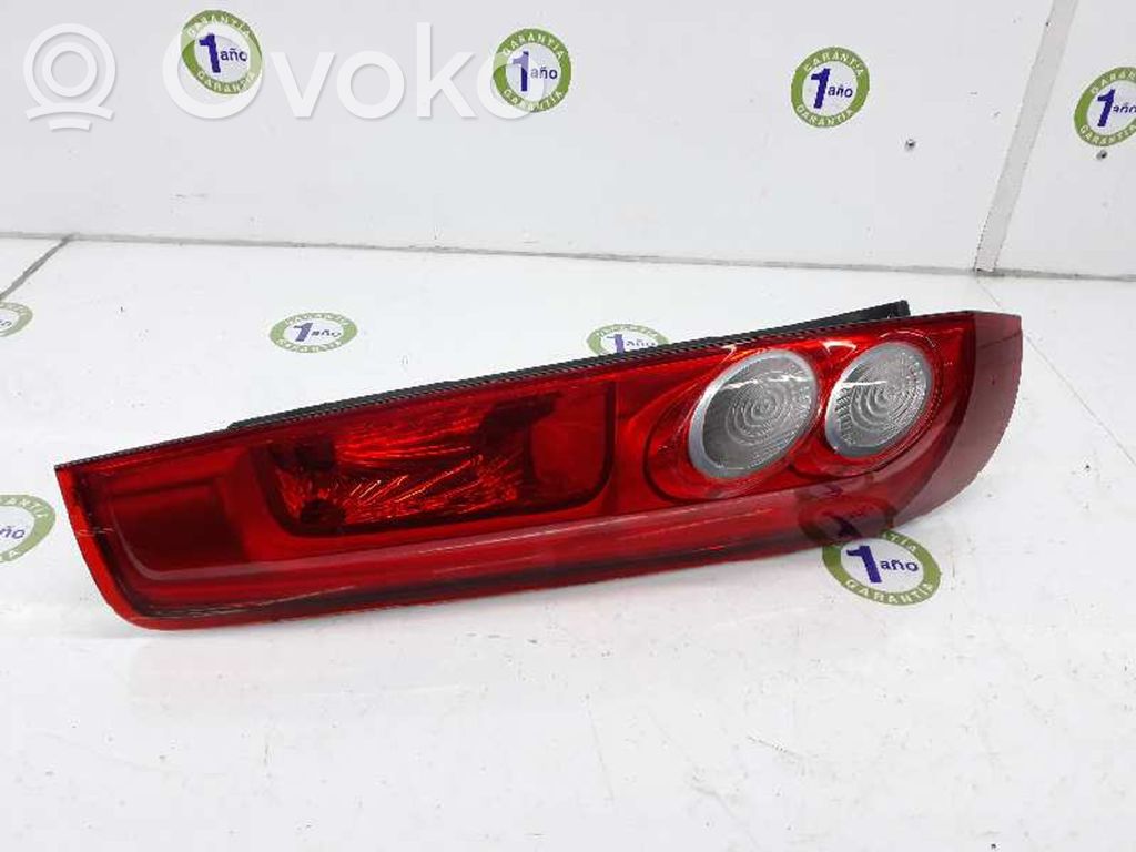 Ford Fiesta Aizmugurējais lukturis virsbūvē 