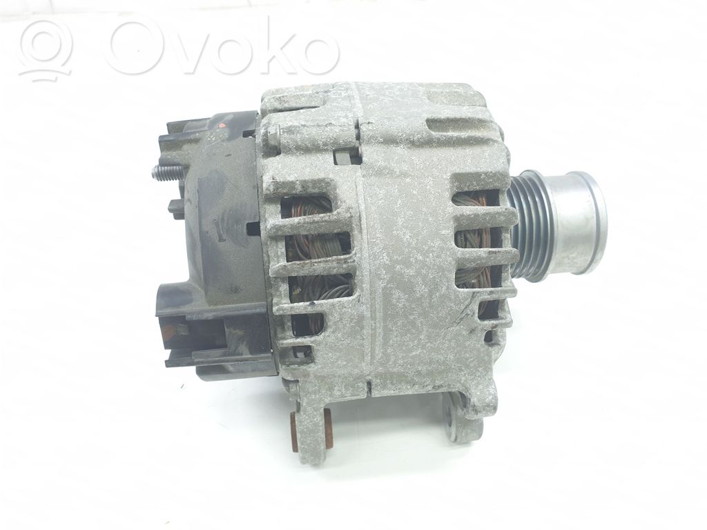 Alternador   04C903023M,04C903023M