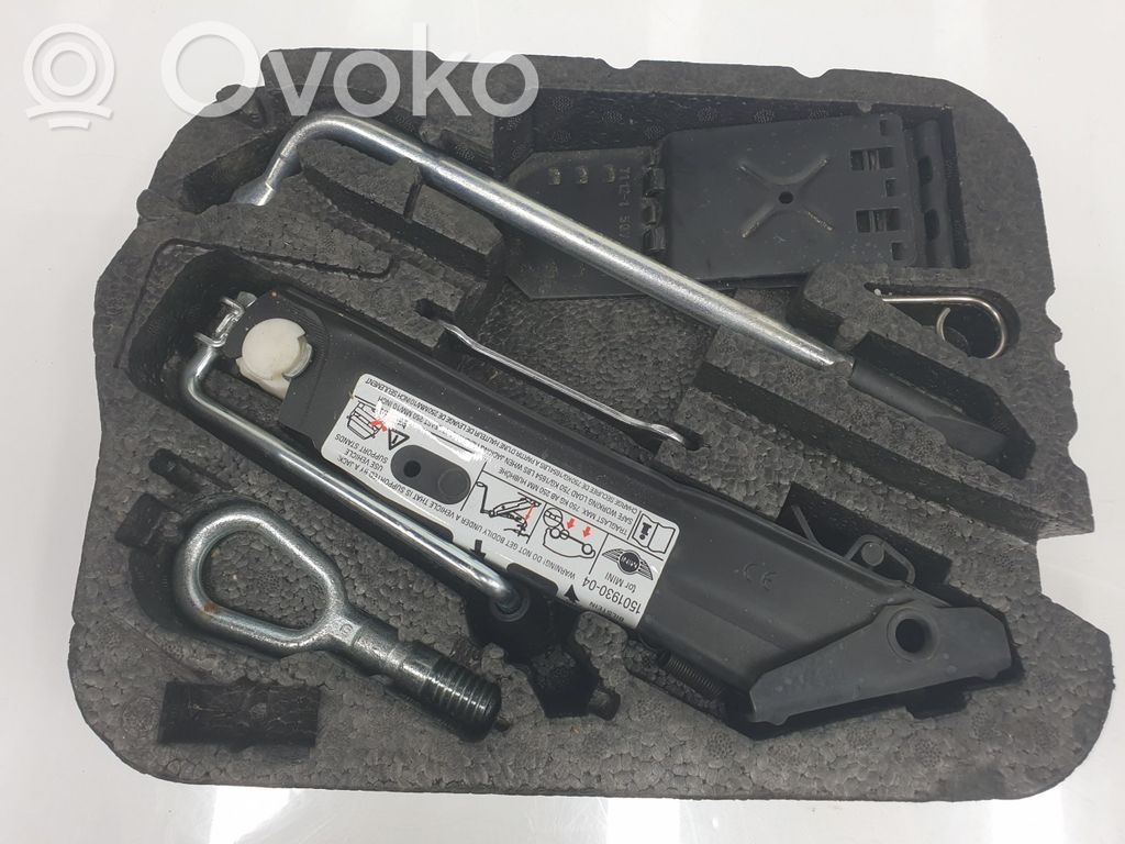 Mini One - Cooper R50 - 53 Lift Jack 