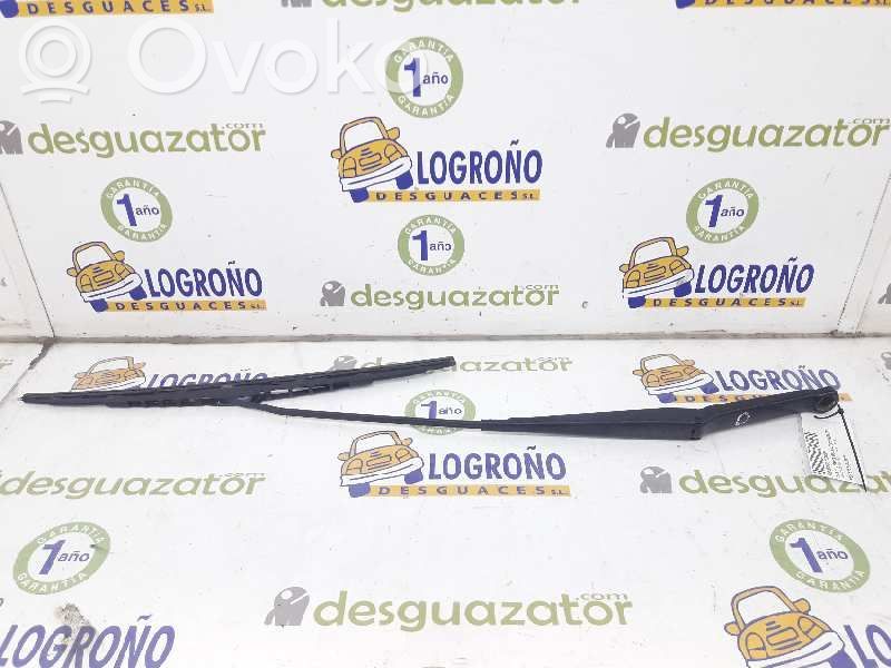 BMW X3 E83 Front wiper blade arm 