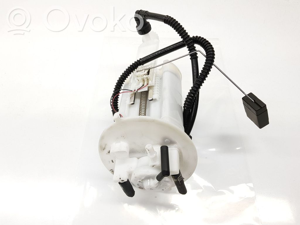 Lexus RC Bomba interna de combustible 