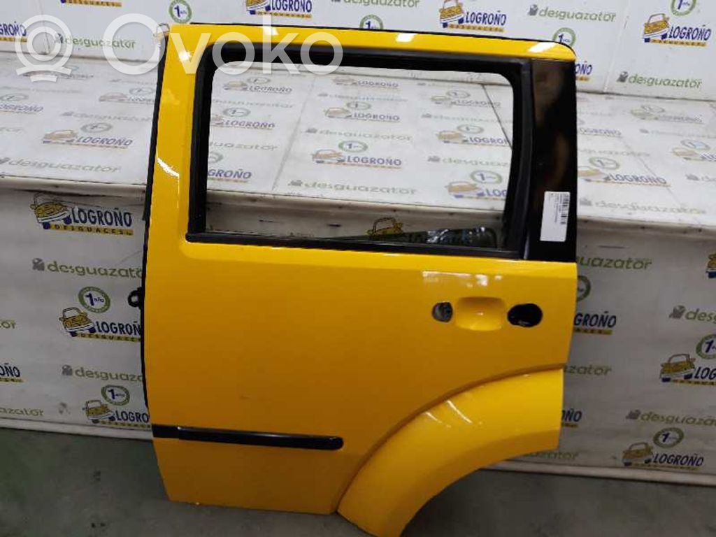 Dodge Nitro Galinės durys 