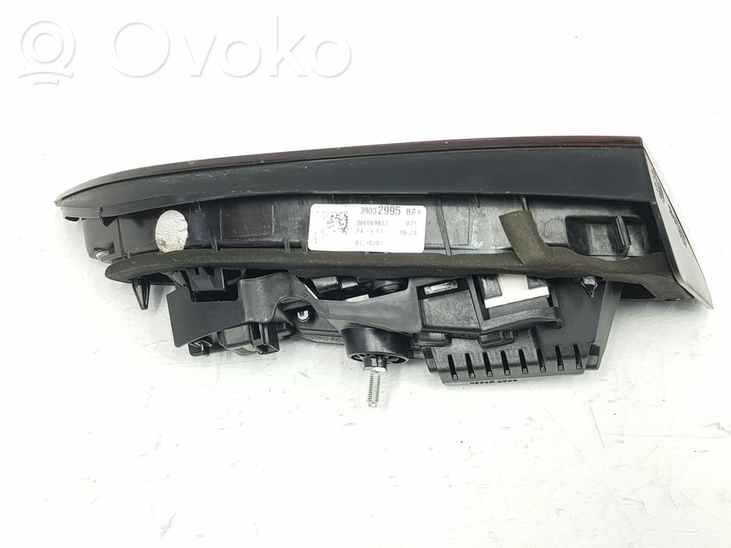 Opel Astra K Lampă spate în capacul portbagajului 