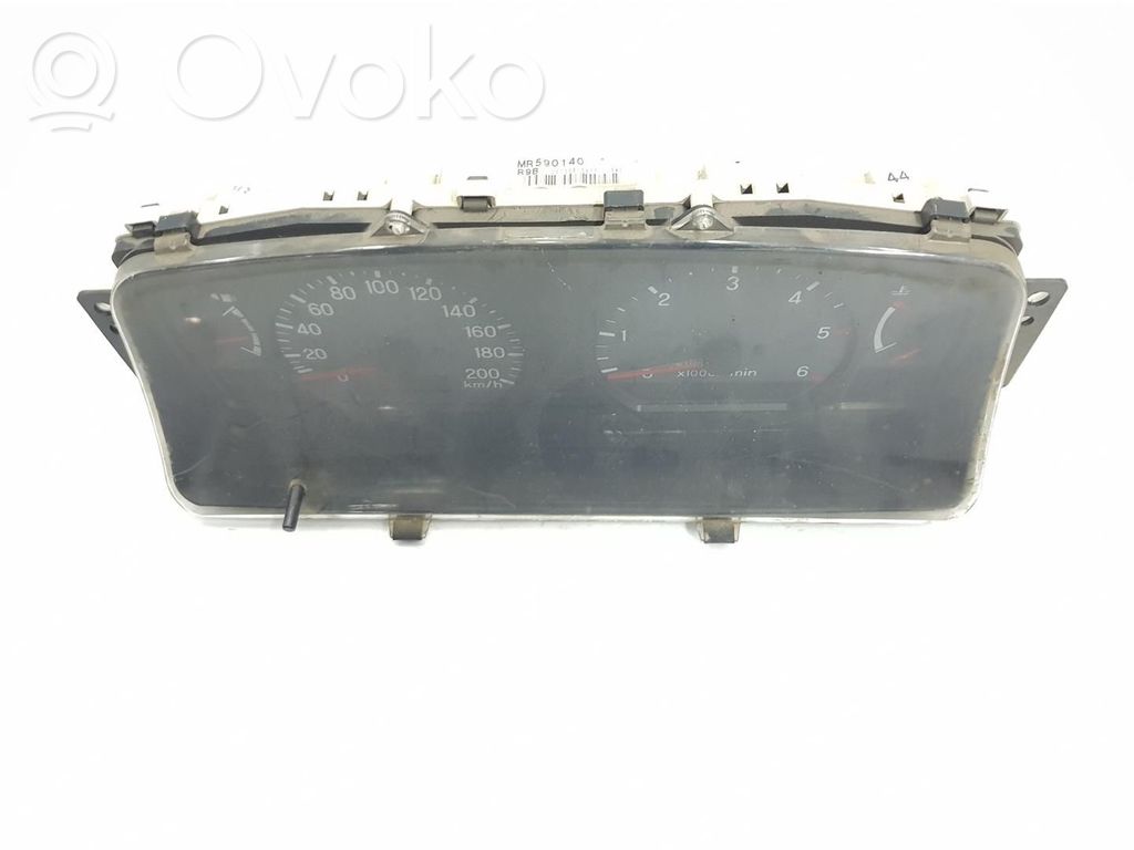 Mitsubishi Montero Vitezometru (grup de instrumente)