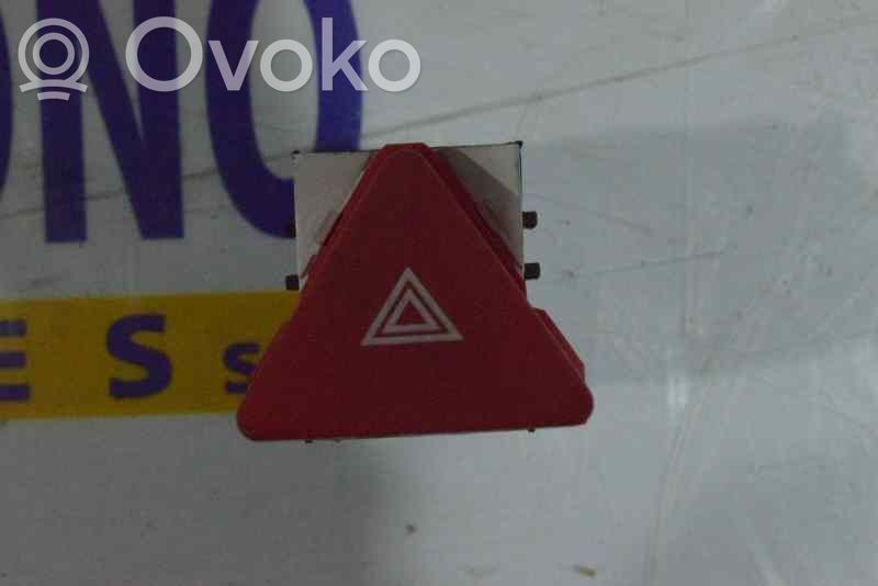Volkswagen Touran I Comutator lumini pericol 