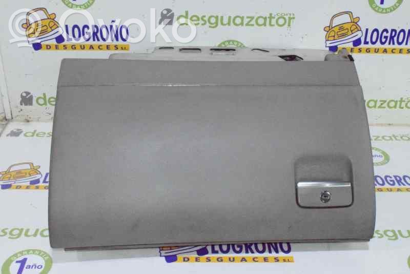 Glove box   4E1857104D,4E1858134D