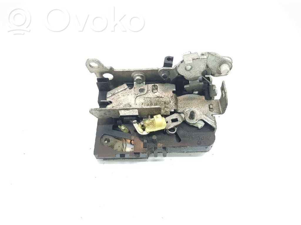 Dacia Sandero Rear door lock 