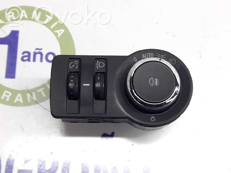 Opel Insignia A Interruptor de luz 