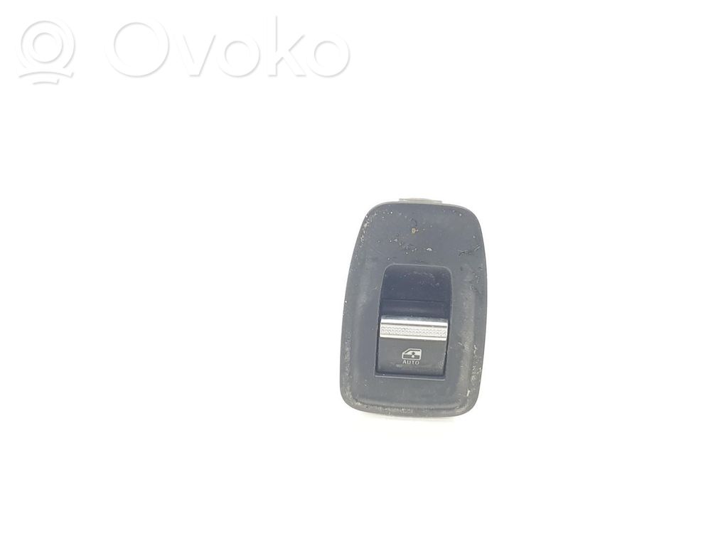 Renault Arkana Interrupteur commade lève-vitre
