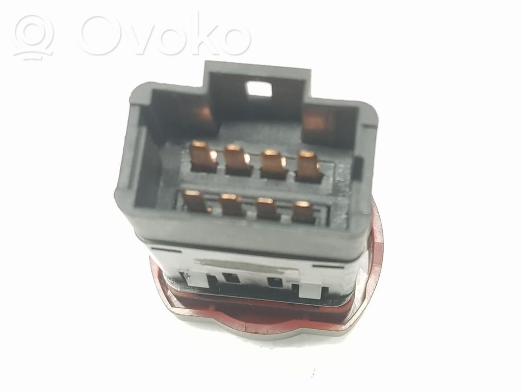 Dacia Sandero Botón interruptor de luz de peligro 