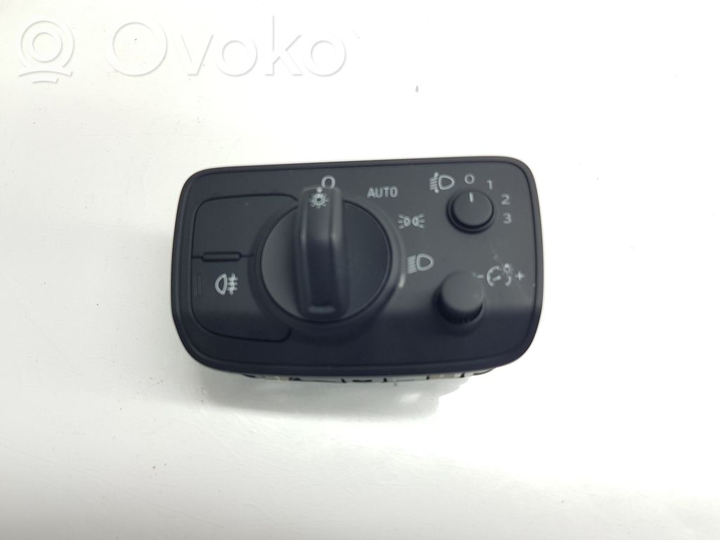 Audi Q2 - Interruttore luci 