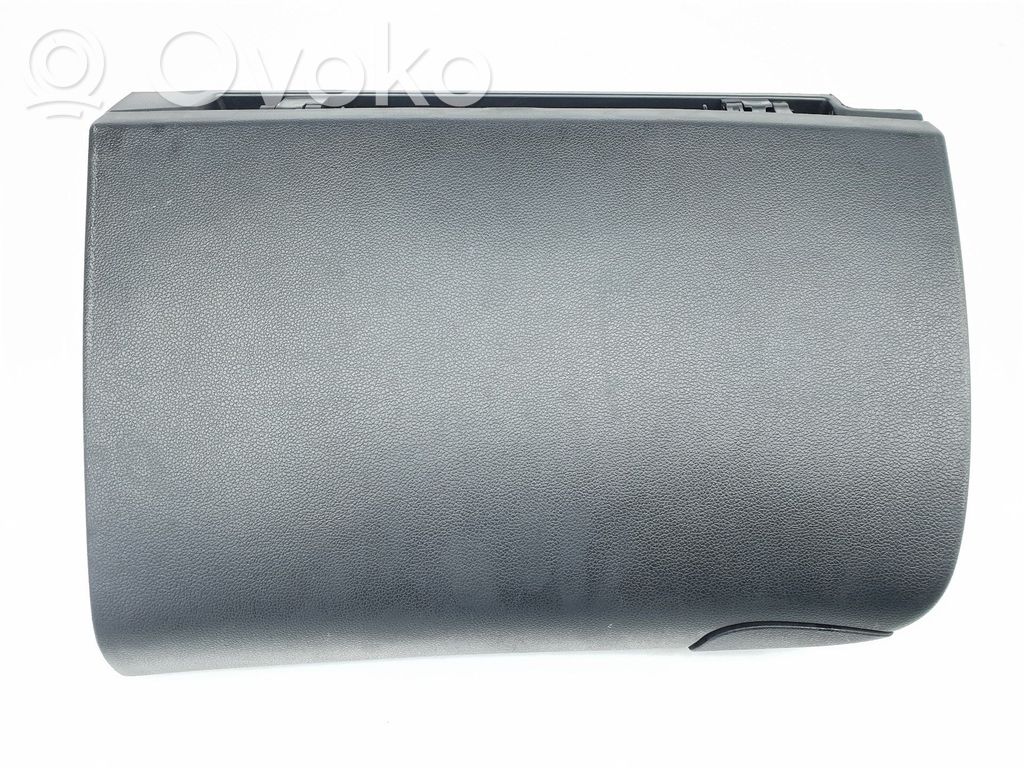 KIA Ceed Glove box 