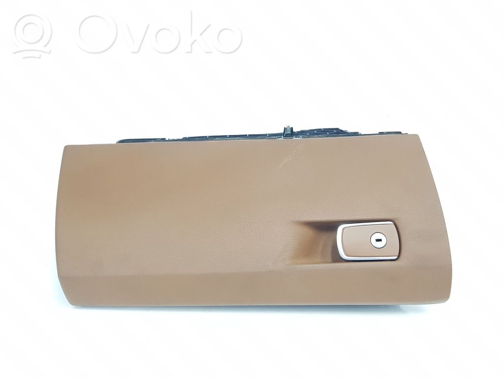 BMW 4 F36 Gran coupe Glove box 
