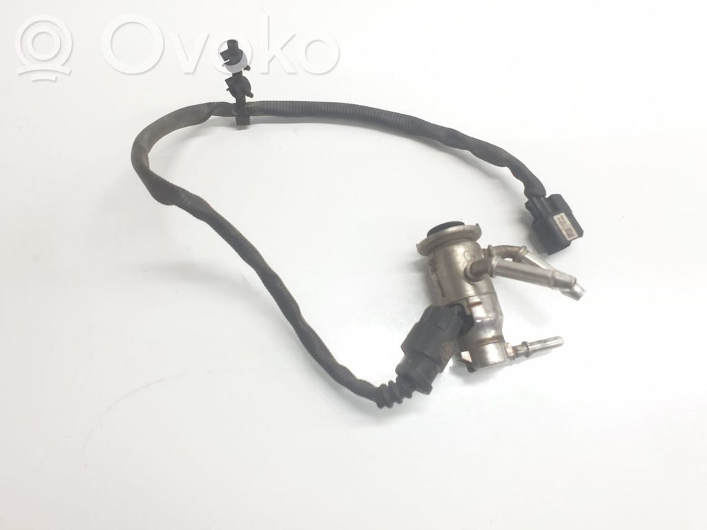 Inyector de combustible   GK215J281AE,2040944