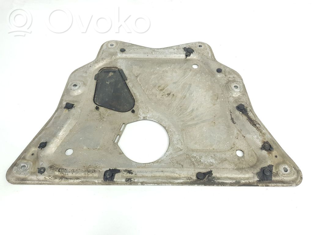 Engine splash shield/under tray   6773000,31106773000,31106786568