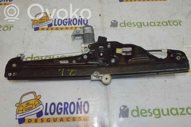 Regulador manual de la ventanilla trasera   51357184746,513570756746922320,7034388S7075674E