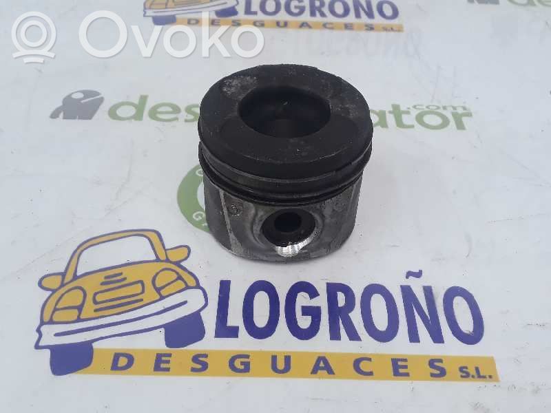 Nissan Navara D40 Piston 