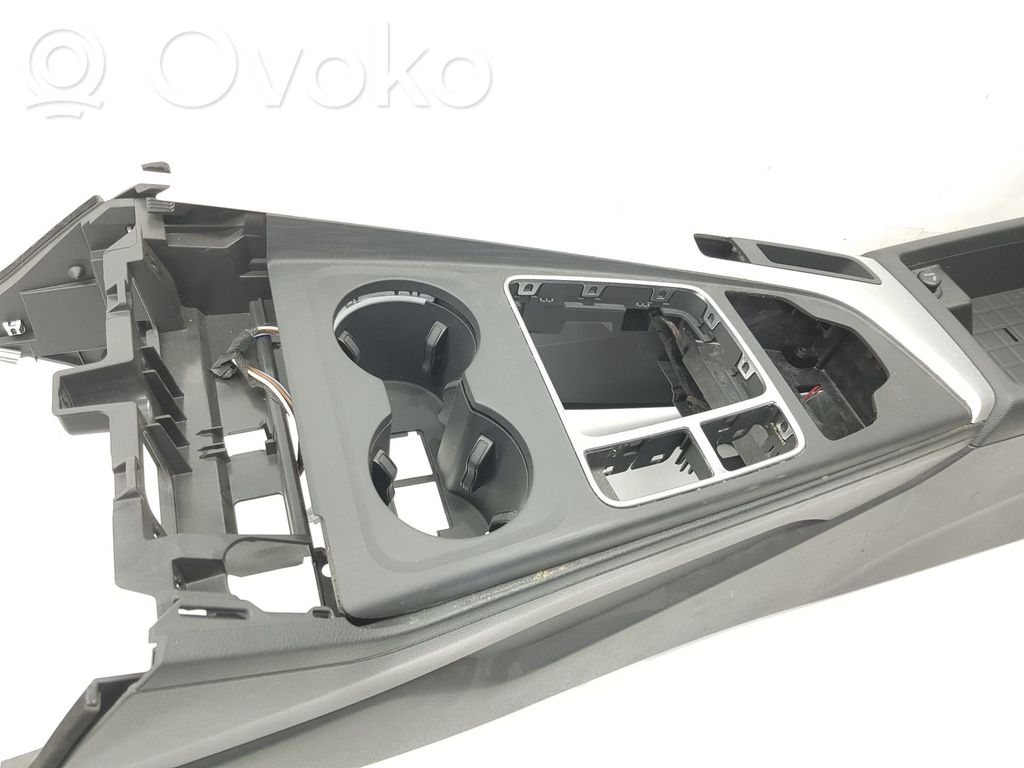 Audi A4 S4 B9 8W Podłokietnik tunelu środkowego 