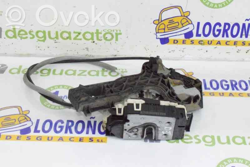 Mercedes-Benz Sprinter W906 Serratura portiera anteriore 
