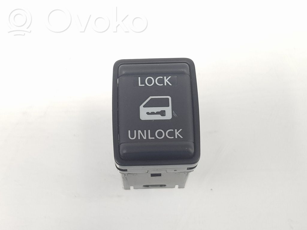 Nissan Navara Other switches/knobs/shifts 