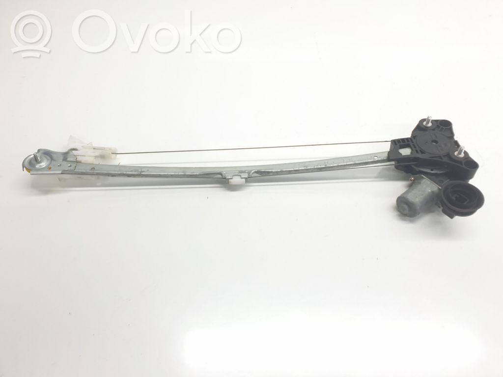 Mazda 3 Macara geam spate manuală 