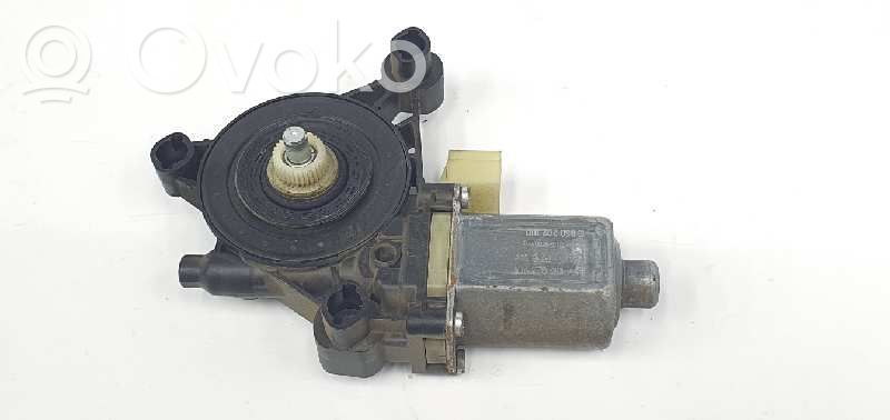 Silnik regulatora szyby drzwi przednich   5Q0959802B,0130822716,E8502021002222DL