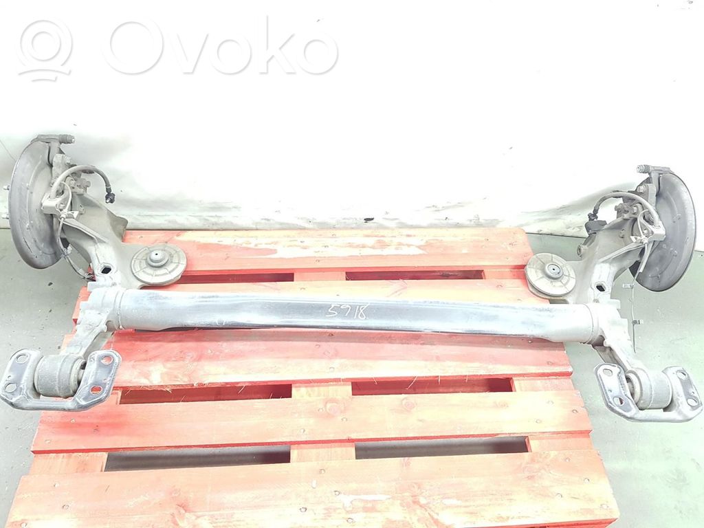 Opel Astra J Eje trasero 
