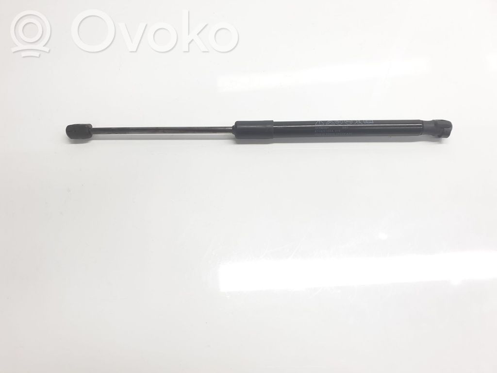 Volkswagen Tiguan Siłownik maski przedniej 