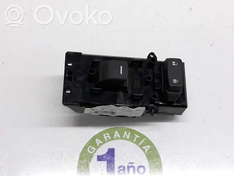 Przyciski szyb   83545TGGF110BLK,727488,35760TBAC11