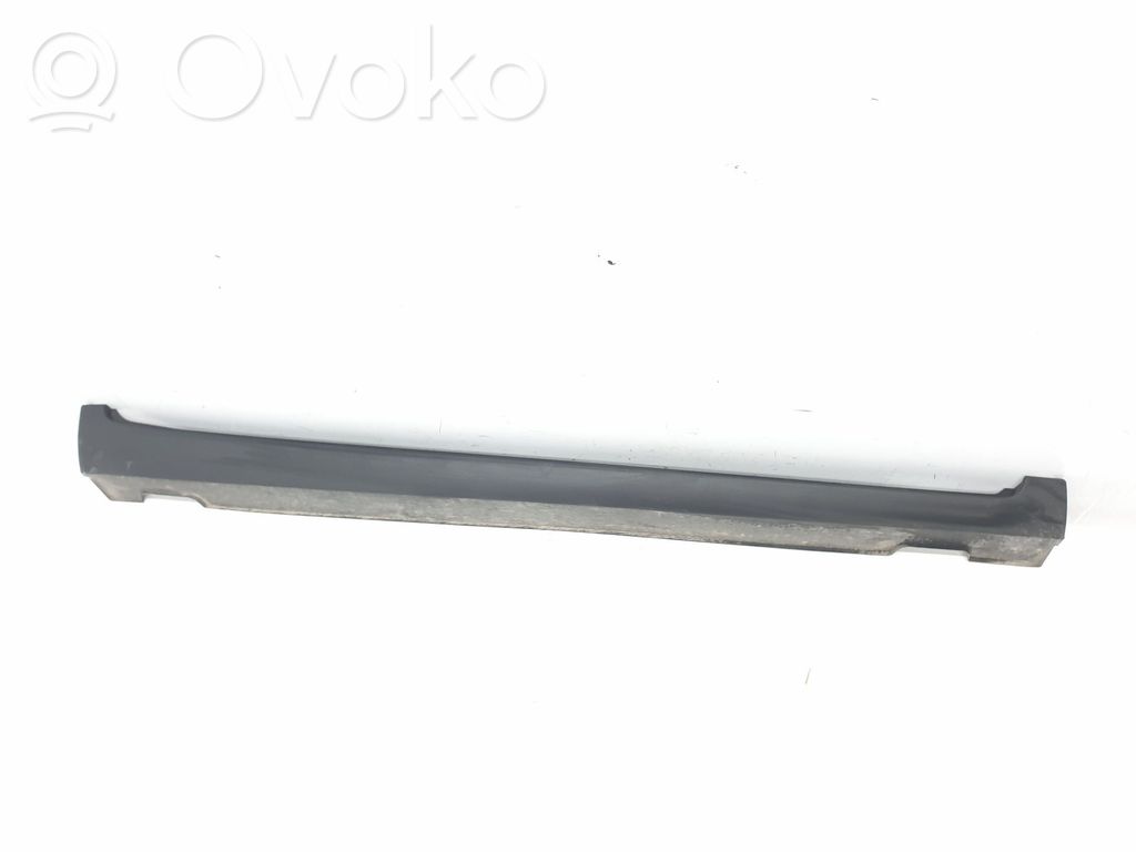 Hyundai Bayon Moldura del faldón lateral 