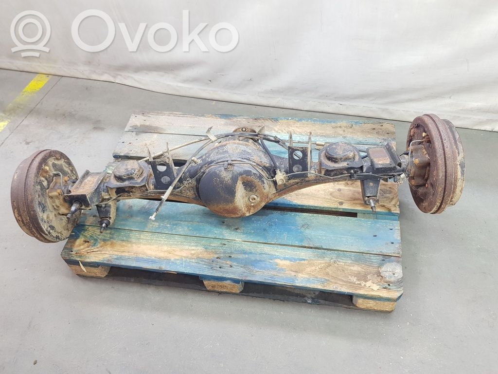 Nissan Terrano Belka osi tylnej 