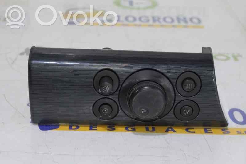 Opel Astra H Light switch 