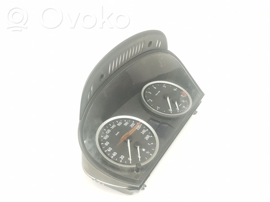 BMW 5 E60 E61 Nopeusmittari (mittaristo) 