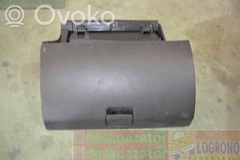 Opel Antara Handschuhfach 