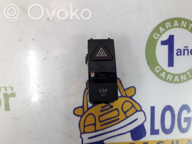 Comutator lumini pericol   A2048706858,A2048706858