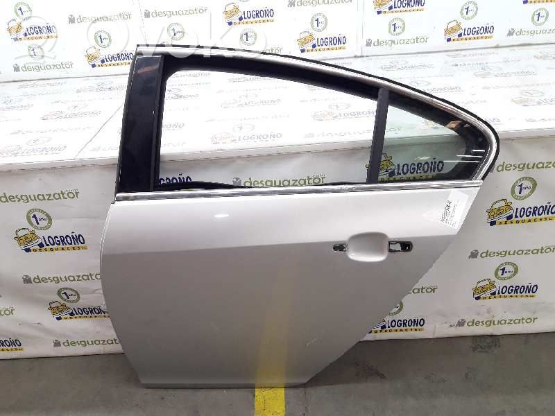 Opel Insignia A Puerta trasera 