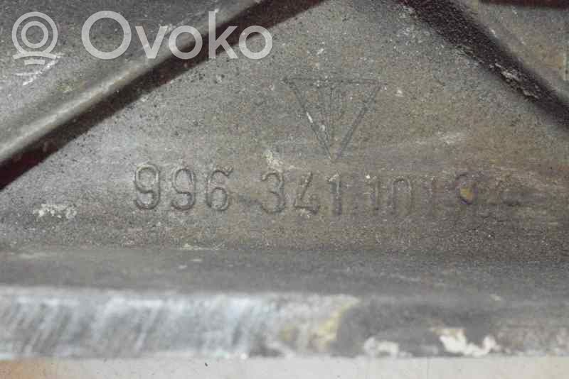 Porsche Boxster 986 Etuapurunko 