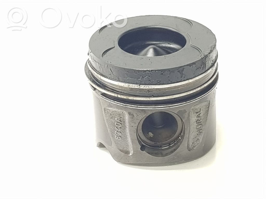 Mercedes-Benz A W169 Piston 