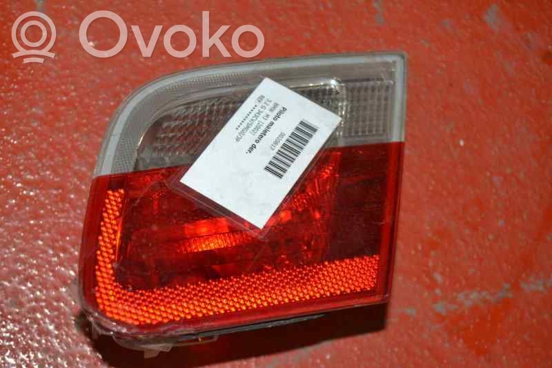 BMW 3 E46 Luci posteriori del portellone del bagagliaio 