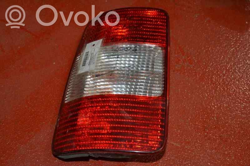 Volkswagen Caddy Luci posteriori 