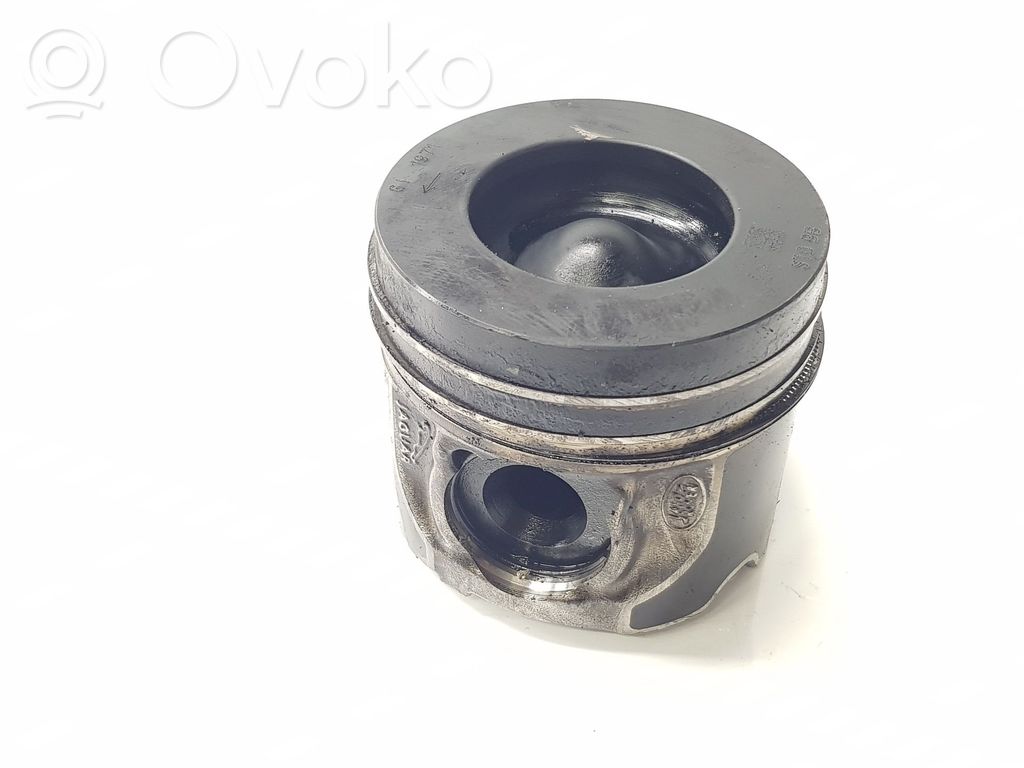 Land Rover Range Rover Velar Piston 