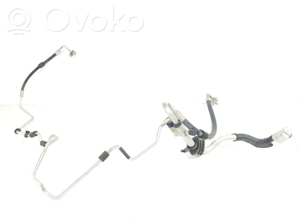 Audi A4 S4 B8 8K Tubo flessibile aria condizionata (A/C) 