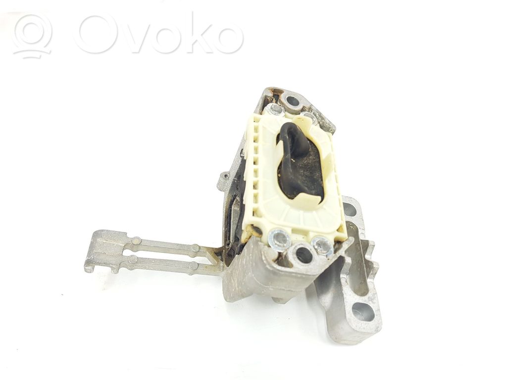 Seat Arona Engine mount bracket 