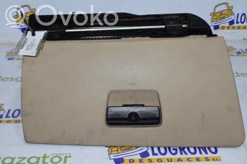Hansikaslokero   7075479,BIEGE