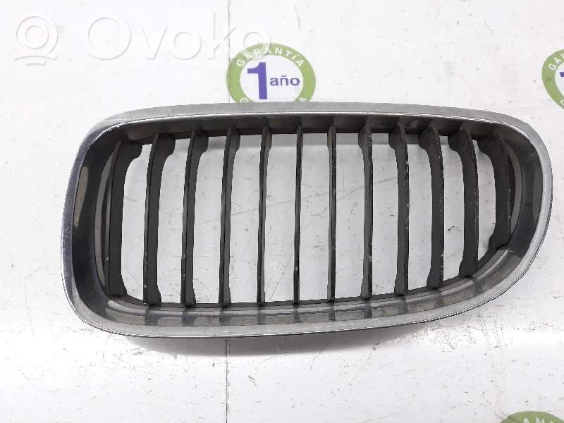 Grille de calandre avant   51137201967,51137201967