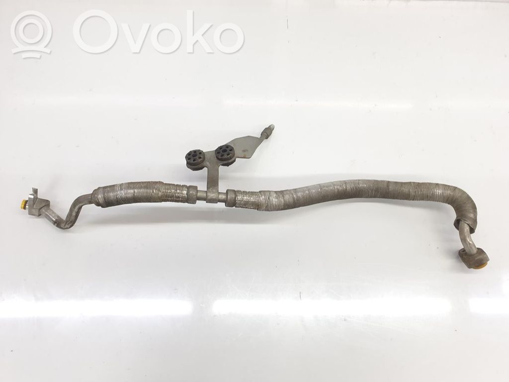 BMW 5 E60 E61 Ilmastointilaitteen putki (A/C) 