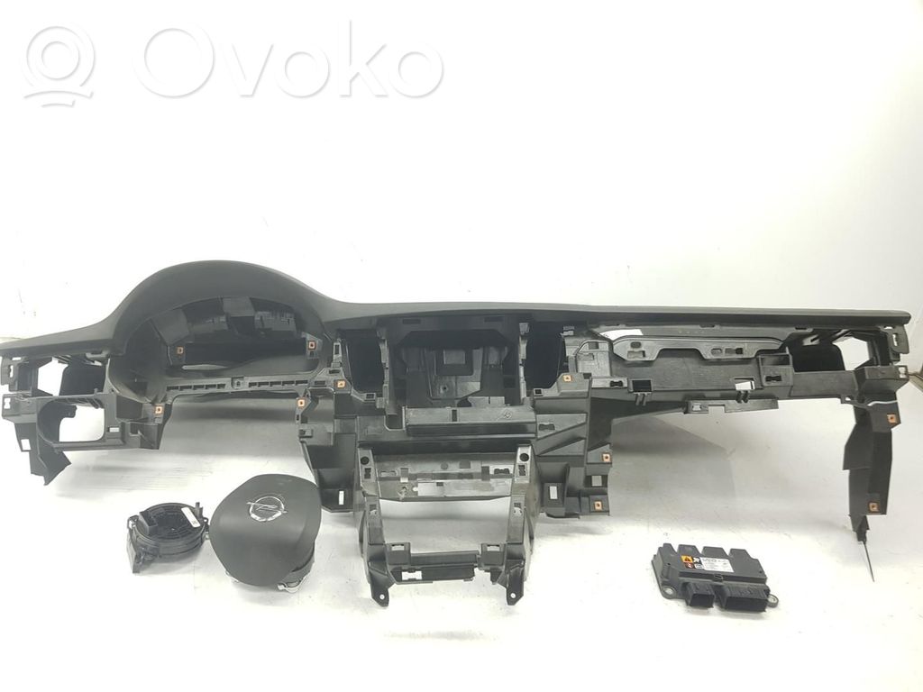Opel Astra K Set planșă bord cu airbag 