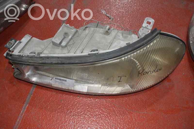 Ford Mondeo MK II Phare frontale