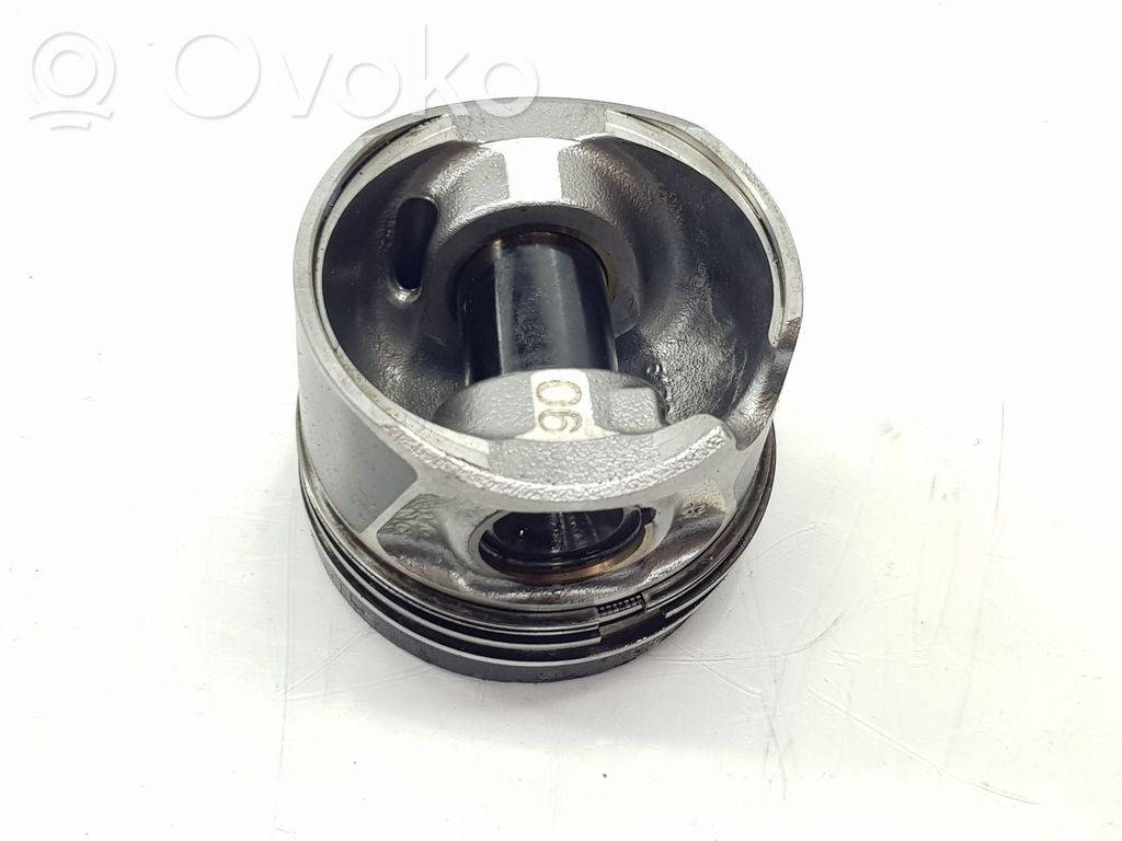 Audi Q5 SQ5 8R Piston 
